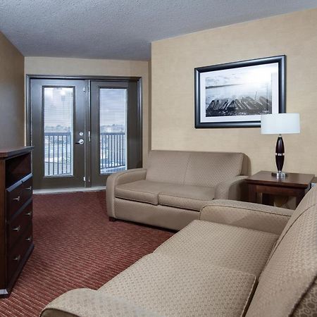 Pomeroy Hotel Fort St. John Екстериор снимка