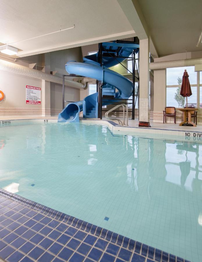 Pomeroy Hotel Fort St. John Екстериор снимка