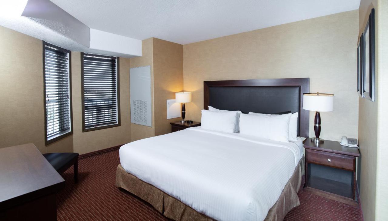 Pomeroy Hotel Fort St. John Екстериор снимка