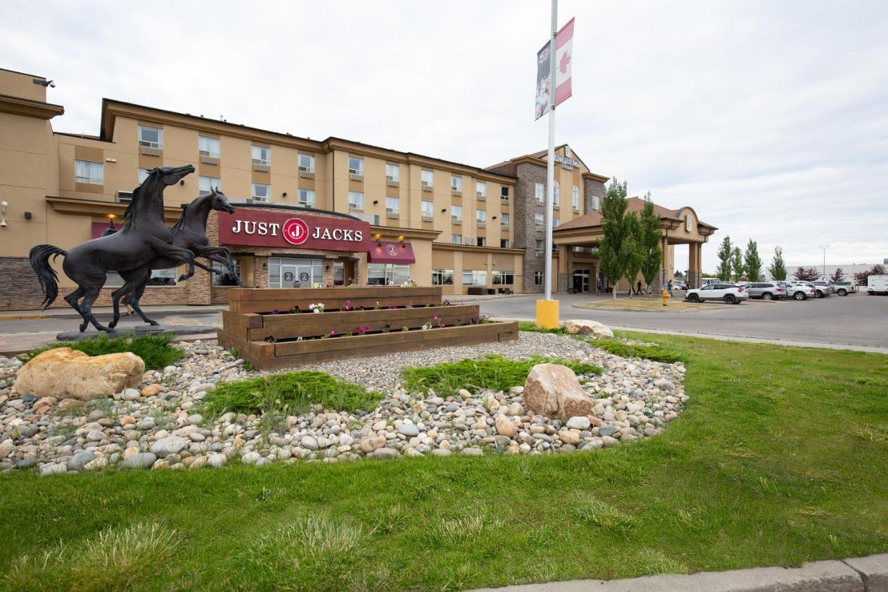 Pomeroy Hotel Fort St. John Екстериор снимка