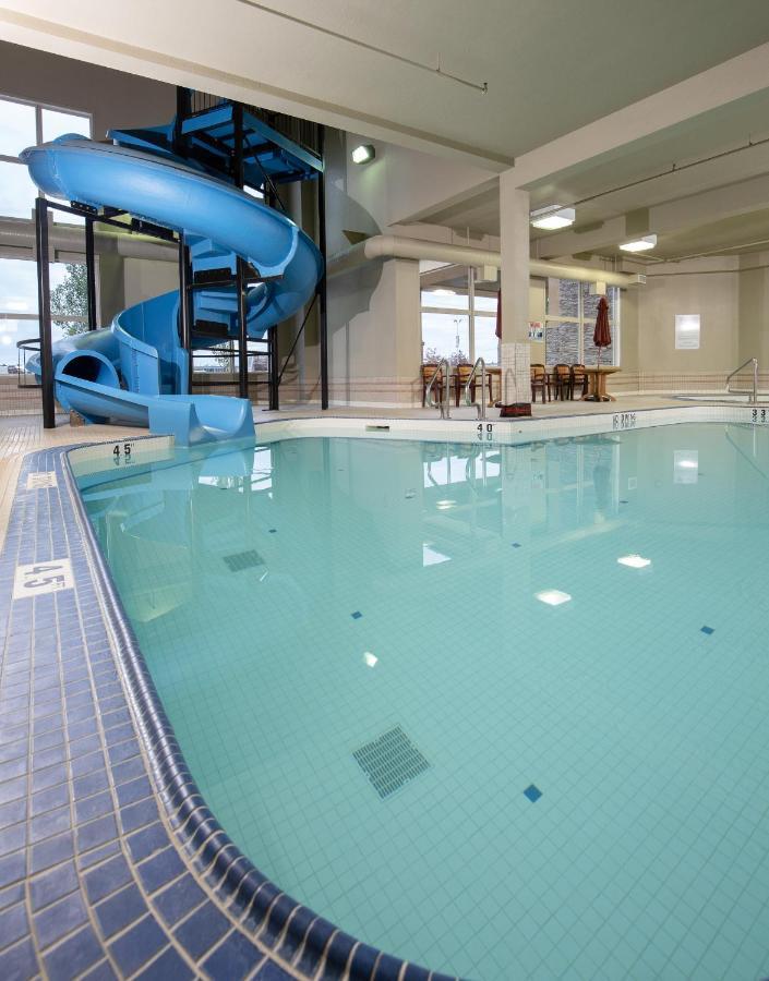 Pomeroy Hotel Fort St. John Екстериор снимка