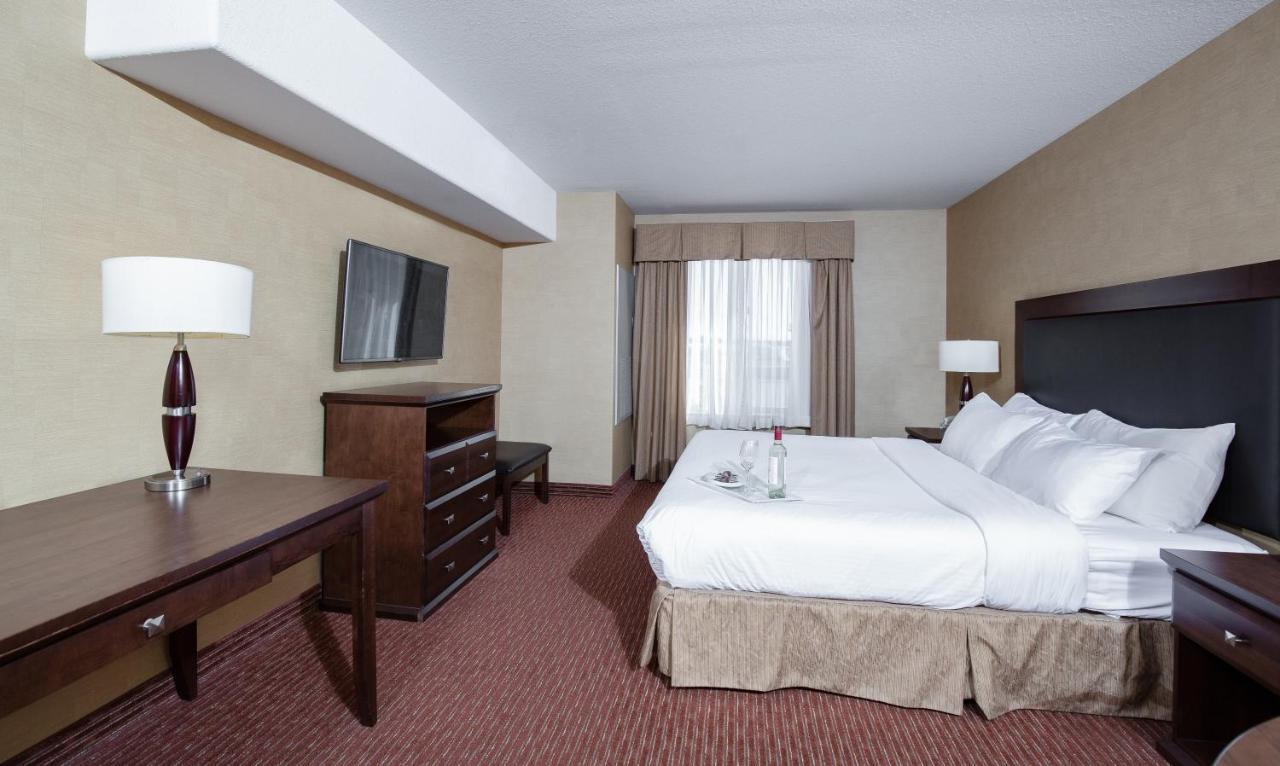 Pomeroy Hotel Fort St. John Екстериор снимка