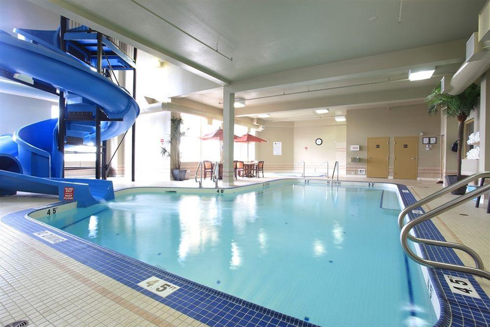 Pomeroy Hotel Fort St. John Екстериор снимка