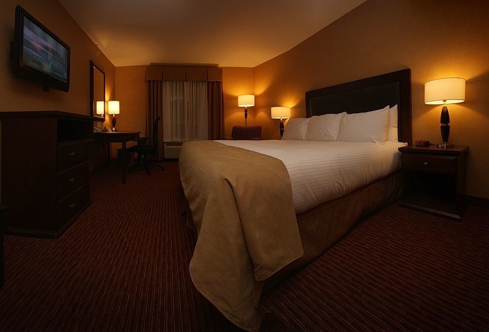 Pomeroy Hotel Fort St. John Екстериор снимка